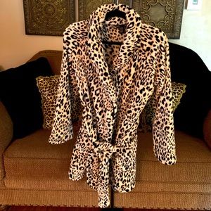 Victoria’s Secret Super Soft Robe! Size XS/Small